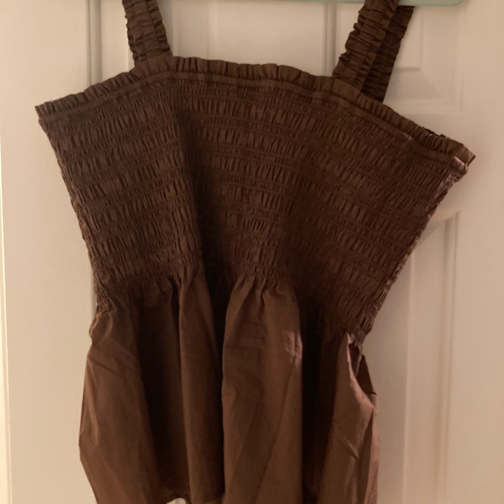 GAP Womens Smocked Peplum tank top